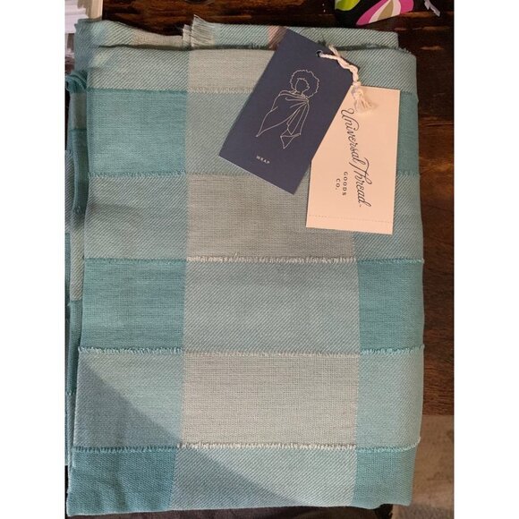 Women's Textured Check Wrap Scarf - Universal Thread Green - Picture 4 of 4